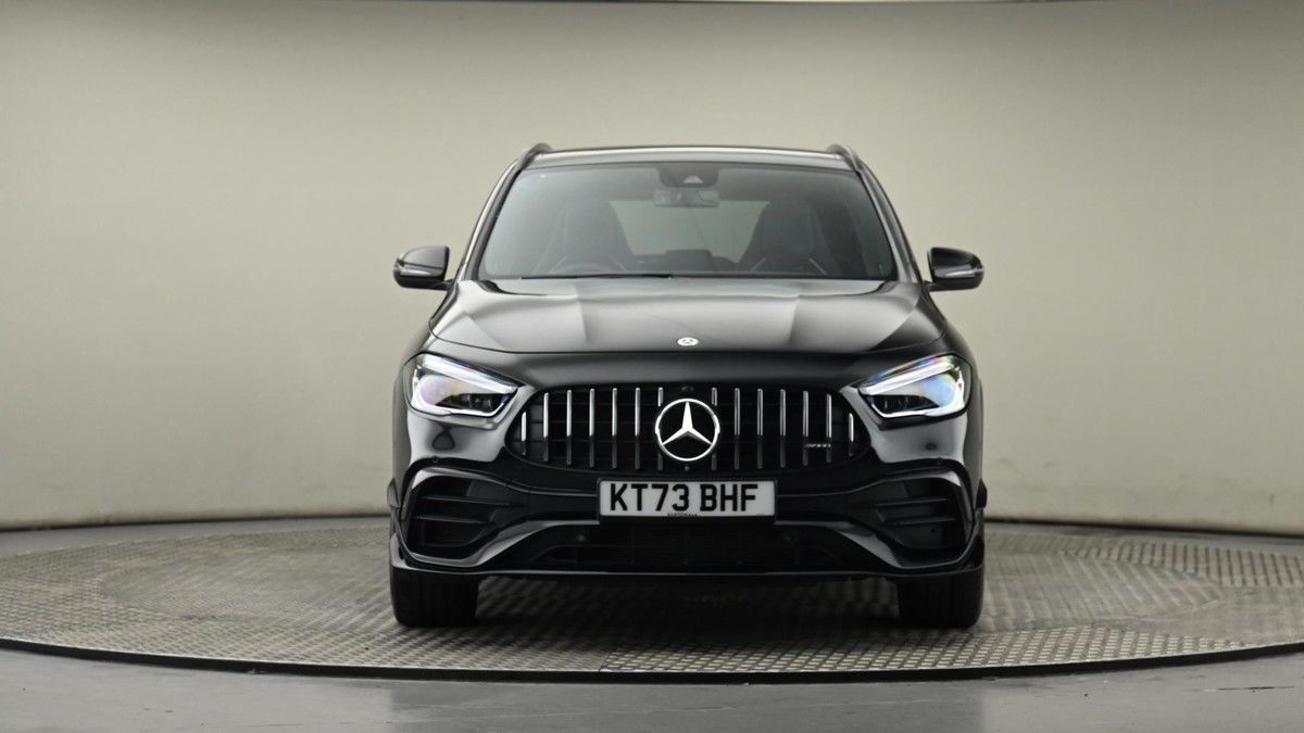 Mercedes-Benz GLA Image 21