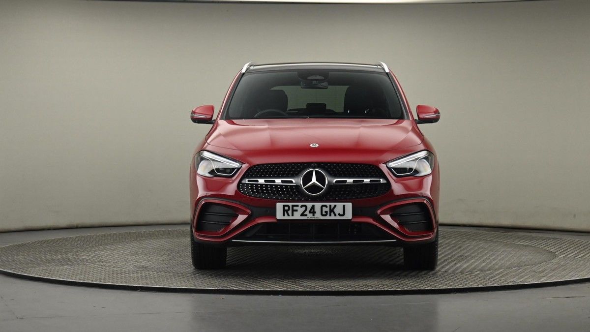 Mercedes-Benz GLA Image 21