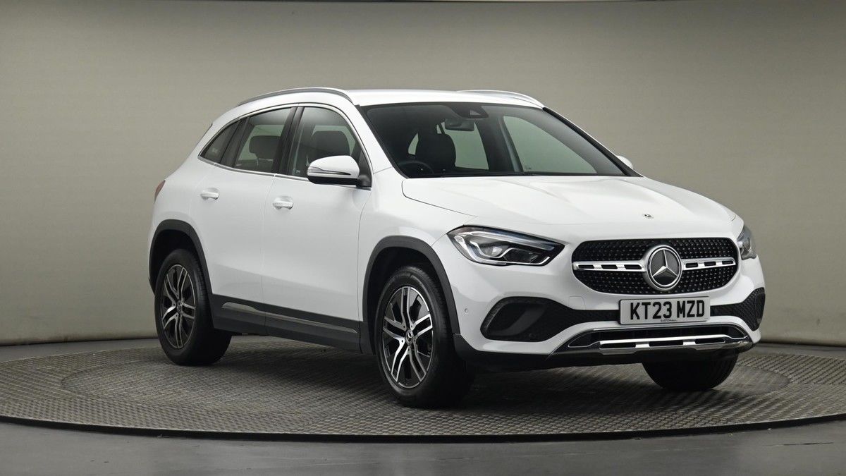 Mercedes-Benz GLA Sticky Header Image