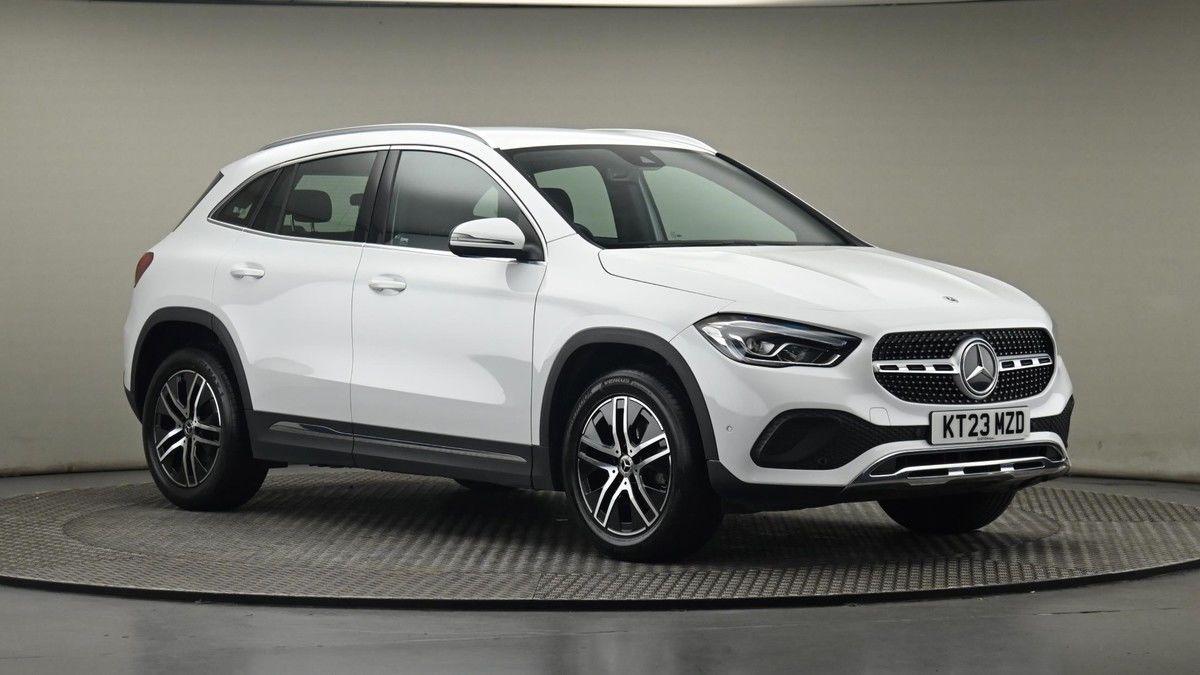 Mercedes-Benz GLA Image 20