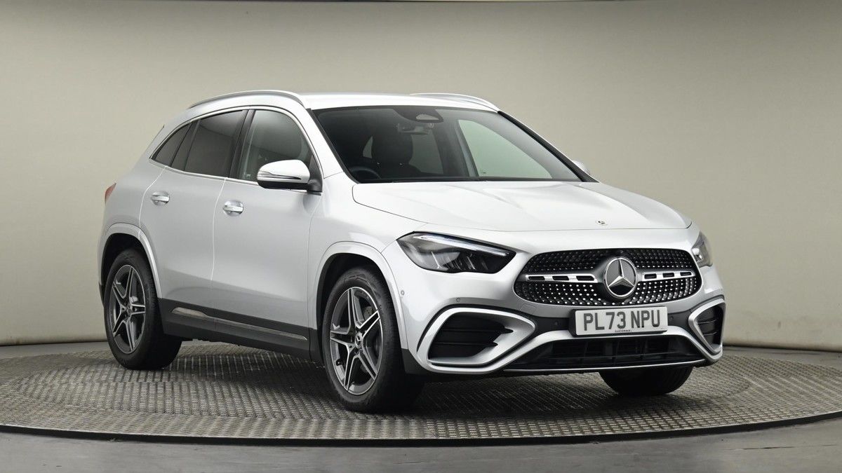 Mercedes-Benz GLA Sticky Header Image