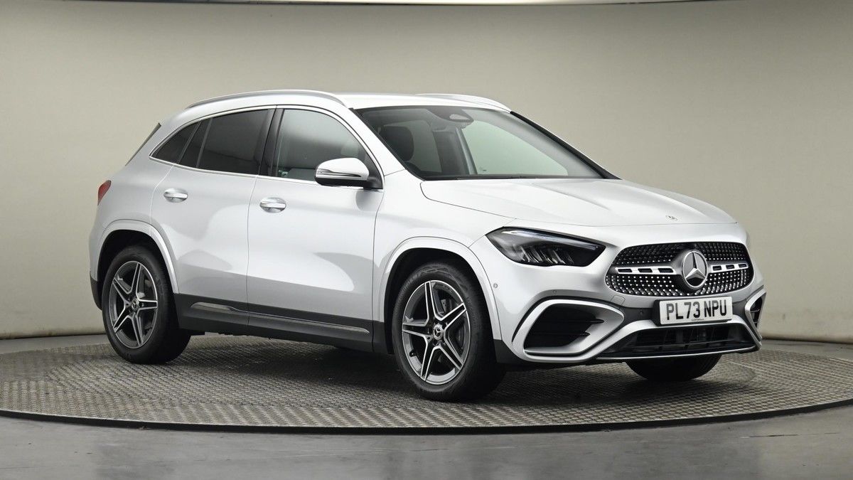 Mercedes-Benz GLA Image 20