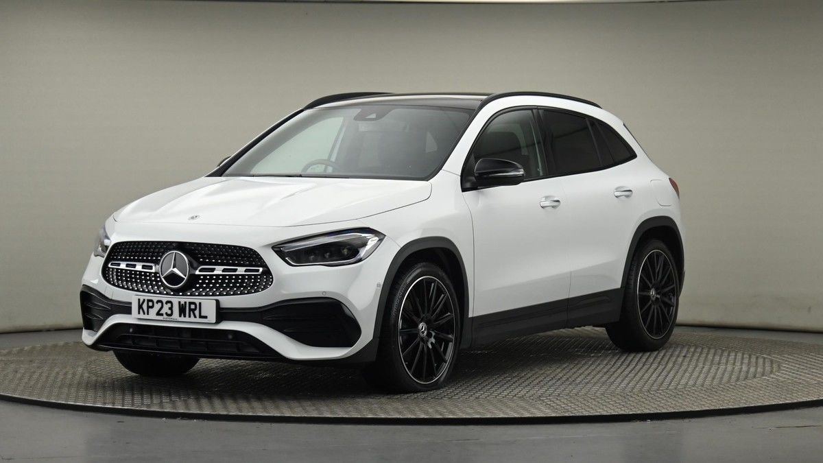 Mercedes-Benz GLA Image 22