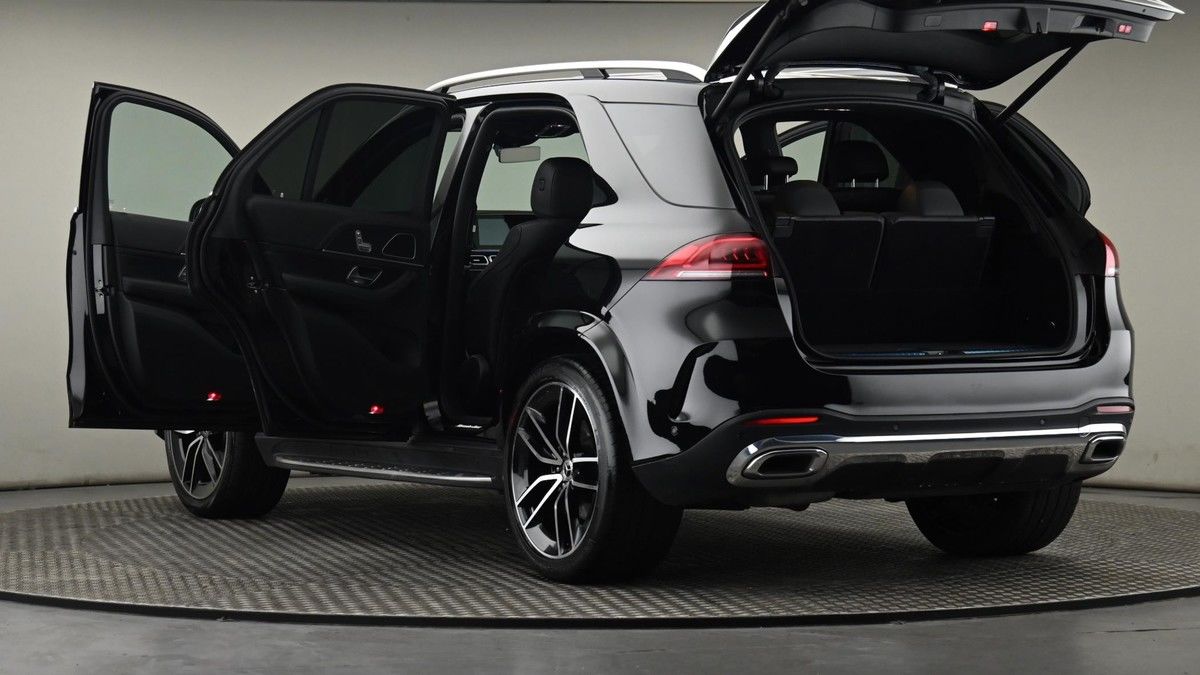 More views of Mercedes-Benz GLE