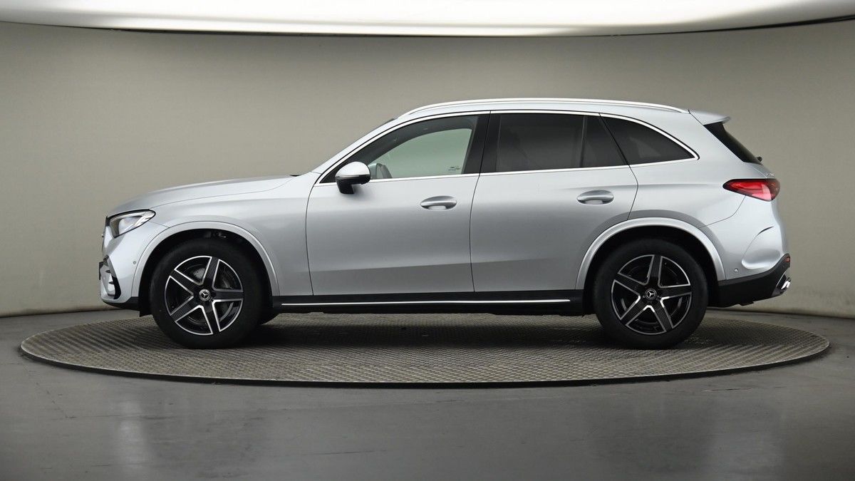 Mercedes-Benz GLC Image 23