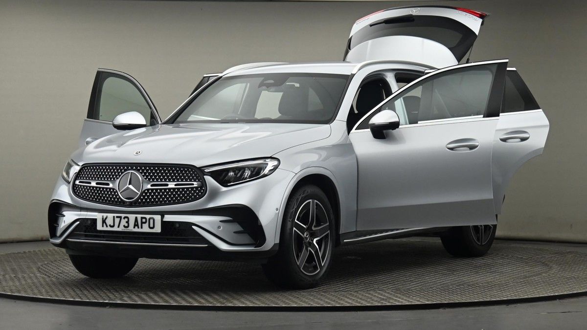 Mercedes-Benz GLC Image 28