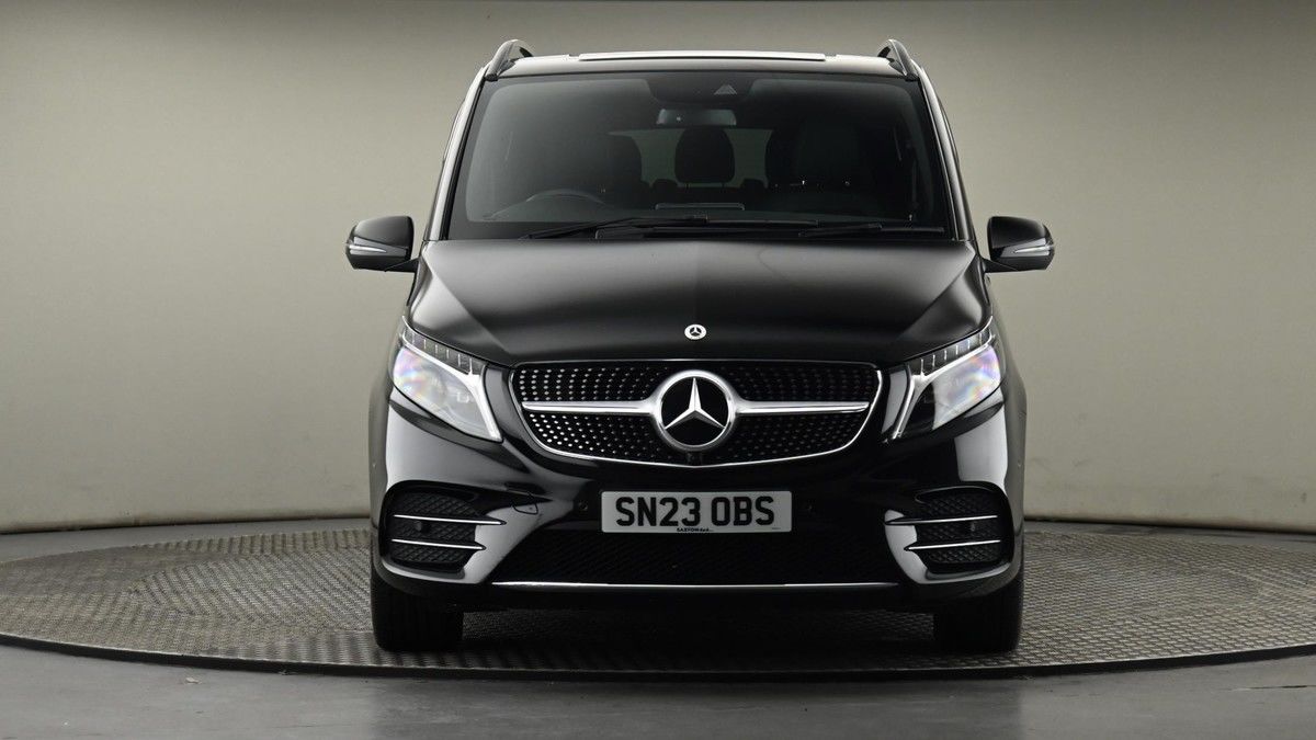 Mercedes-Benz V Class Image 20