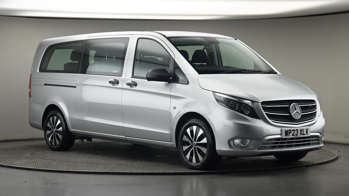 More views of Mercedes-Benz Vito