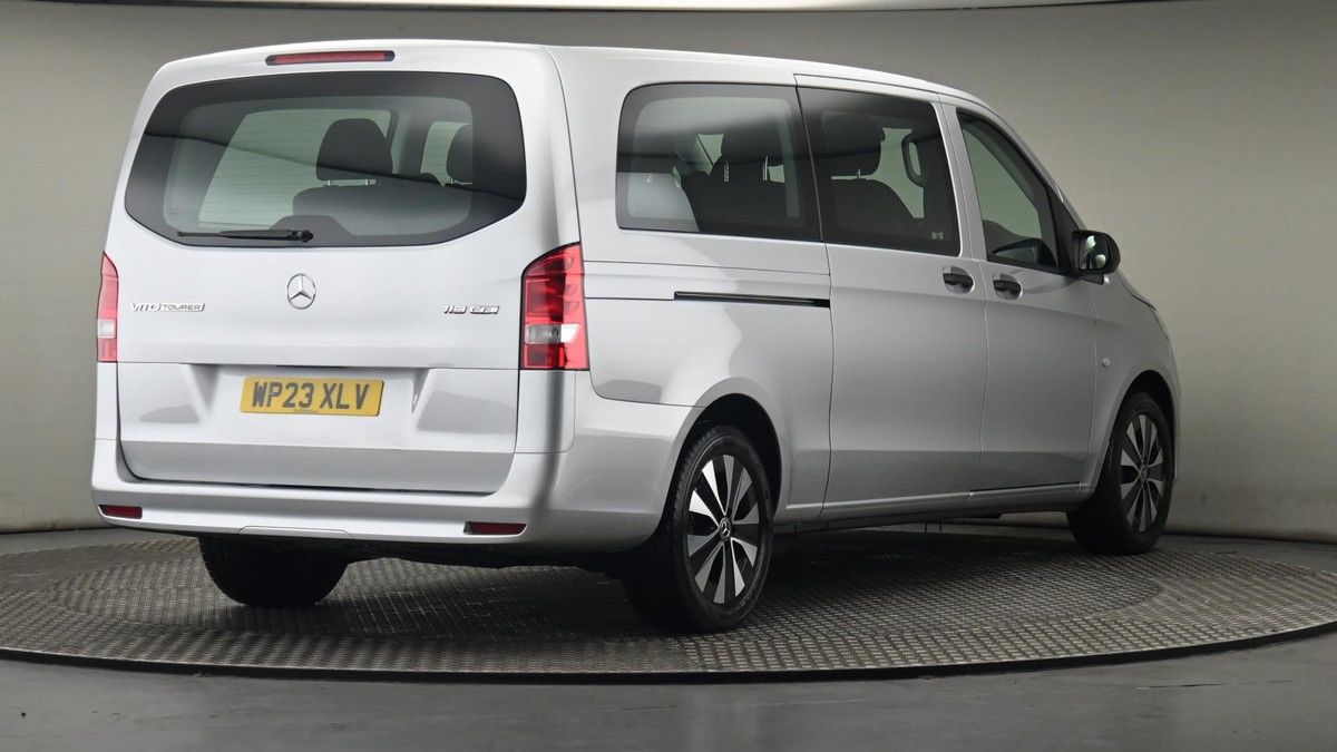 More views of Mercedes-Benz Vito