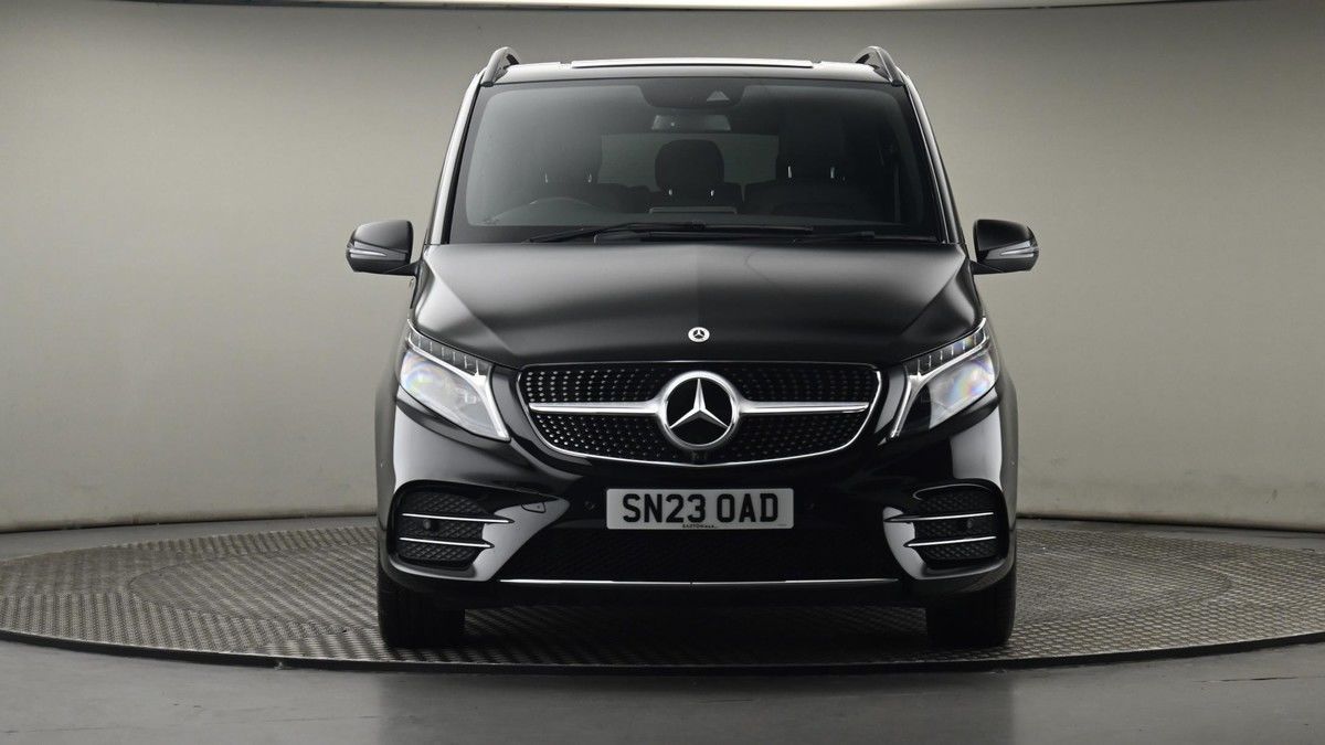 Mercedes-Benz V Class Image 21