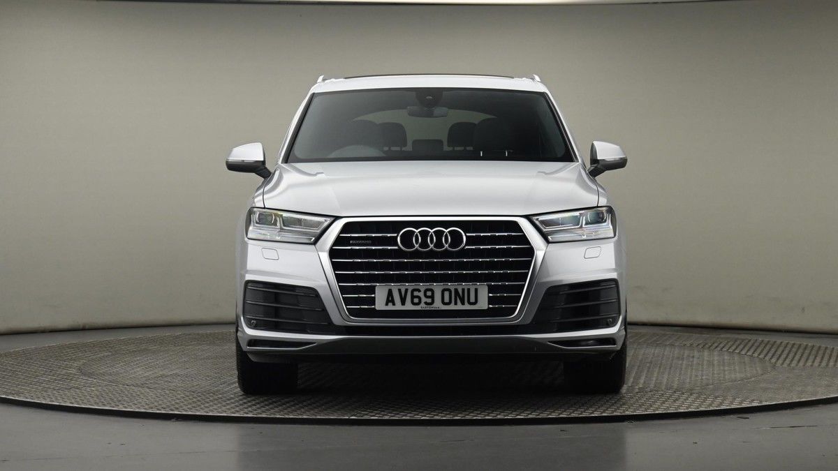 Audi Q7 Image 21