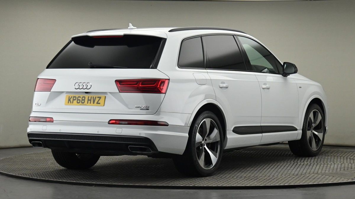 Audi Q7 Image 26