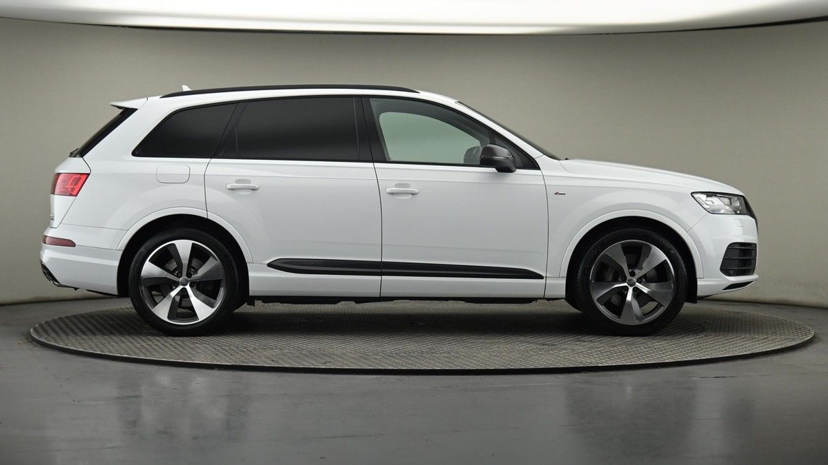 Audi Q7 Image 27