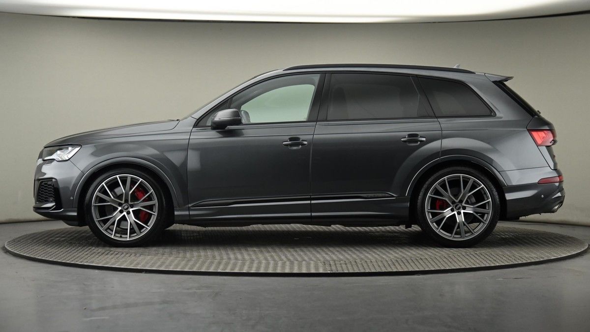 Audi SQ7 Image 22