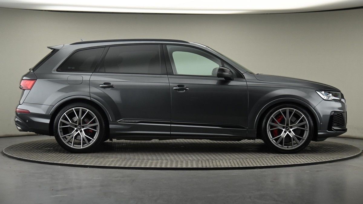 Audi SQ7 Image 26