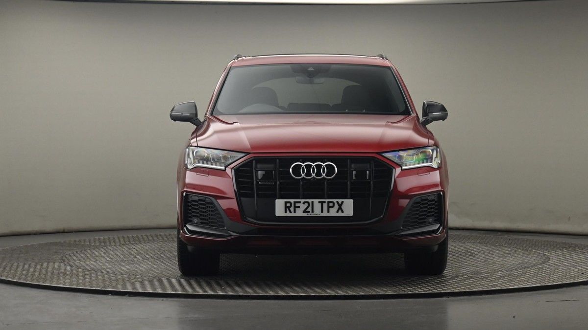 More views of Audi Q7