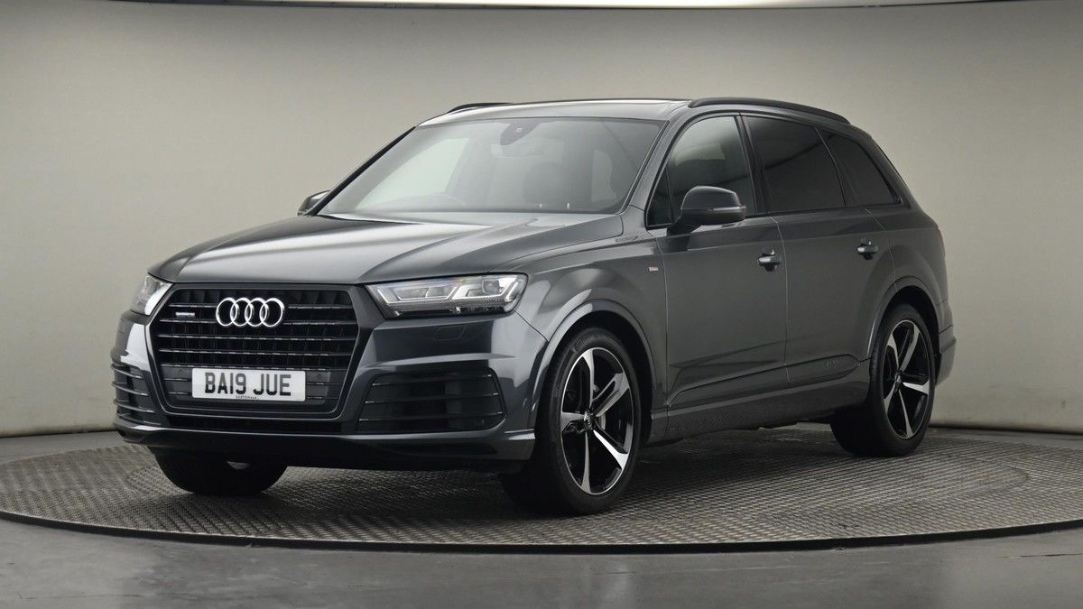 More views of Audi Q7