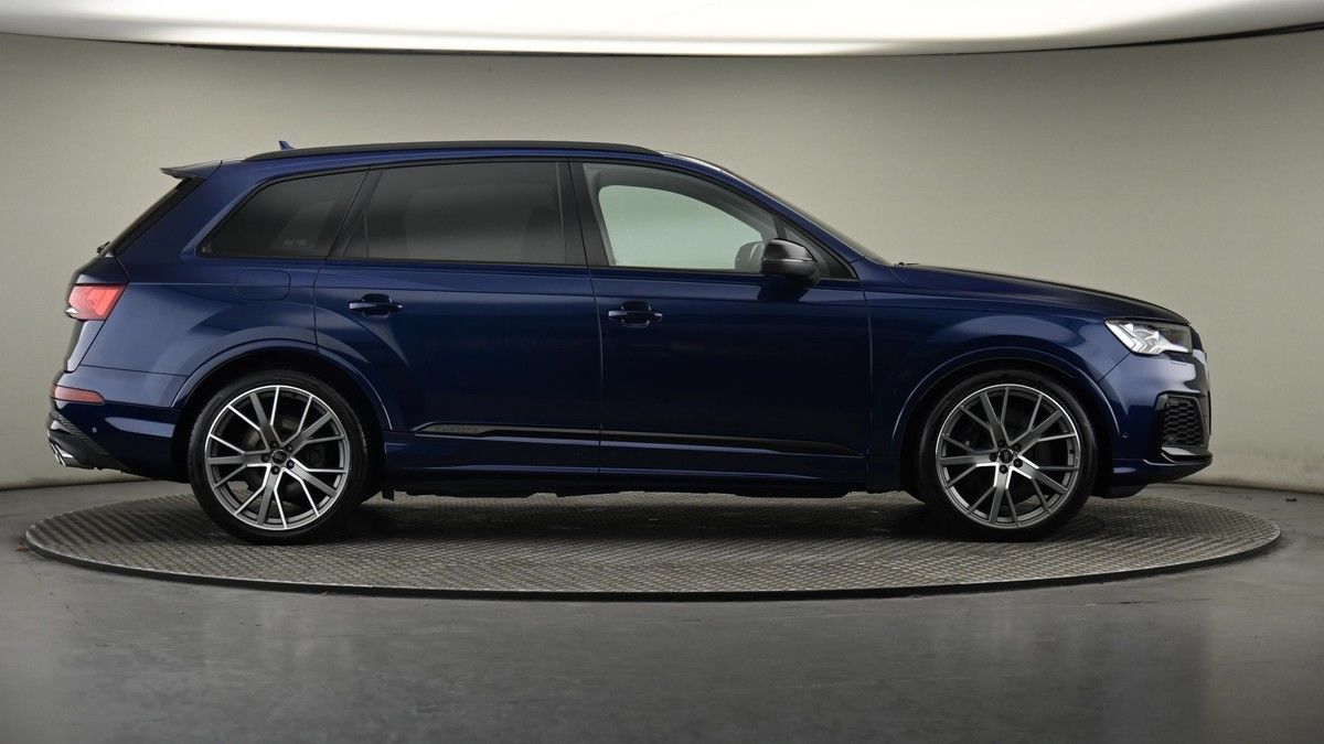 Audi SQ7 Image 27