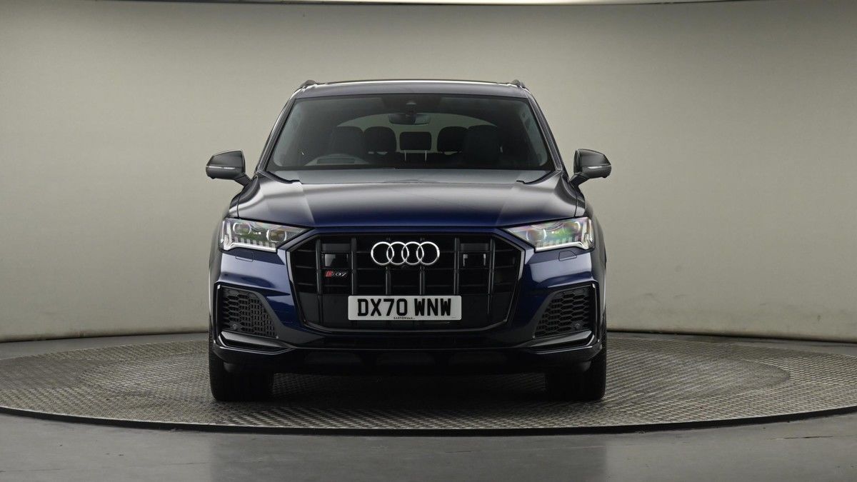 Audi SQ7 Image 21