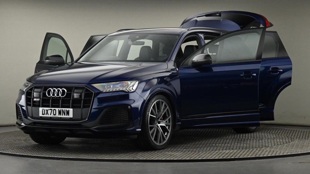 Audi SQ7 Image 28