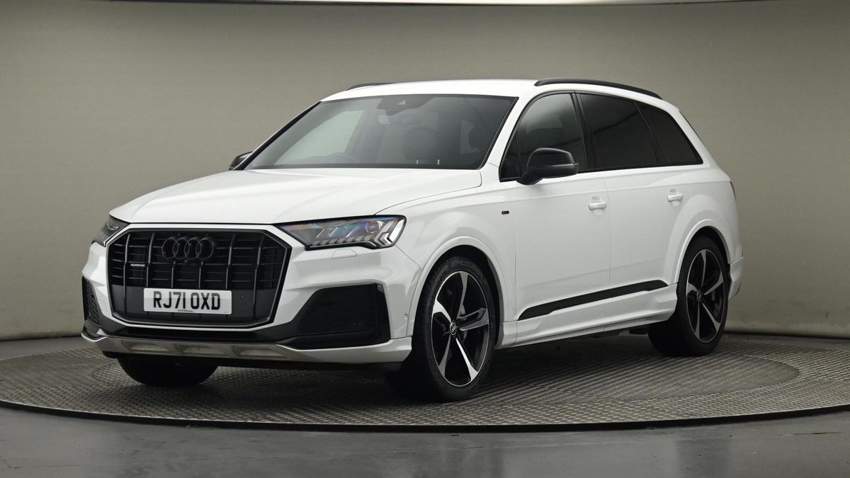 More views of Audi Q7