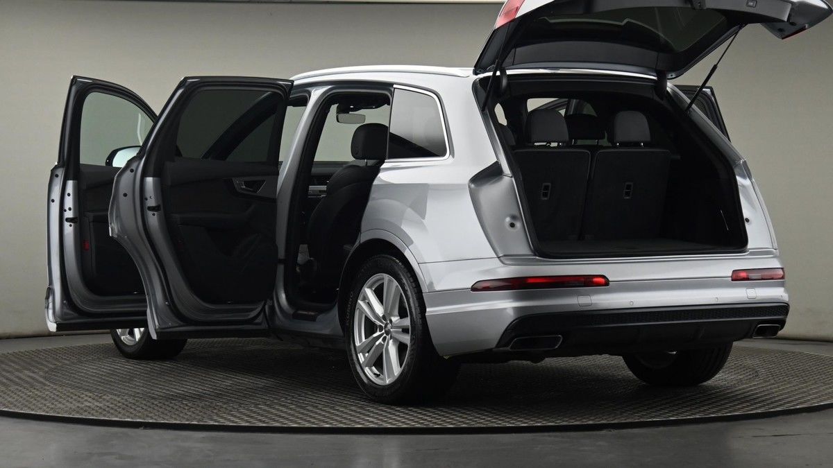 Audi Q7 Image 29