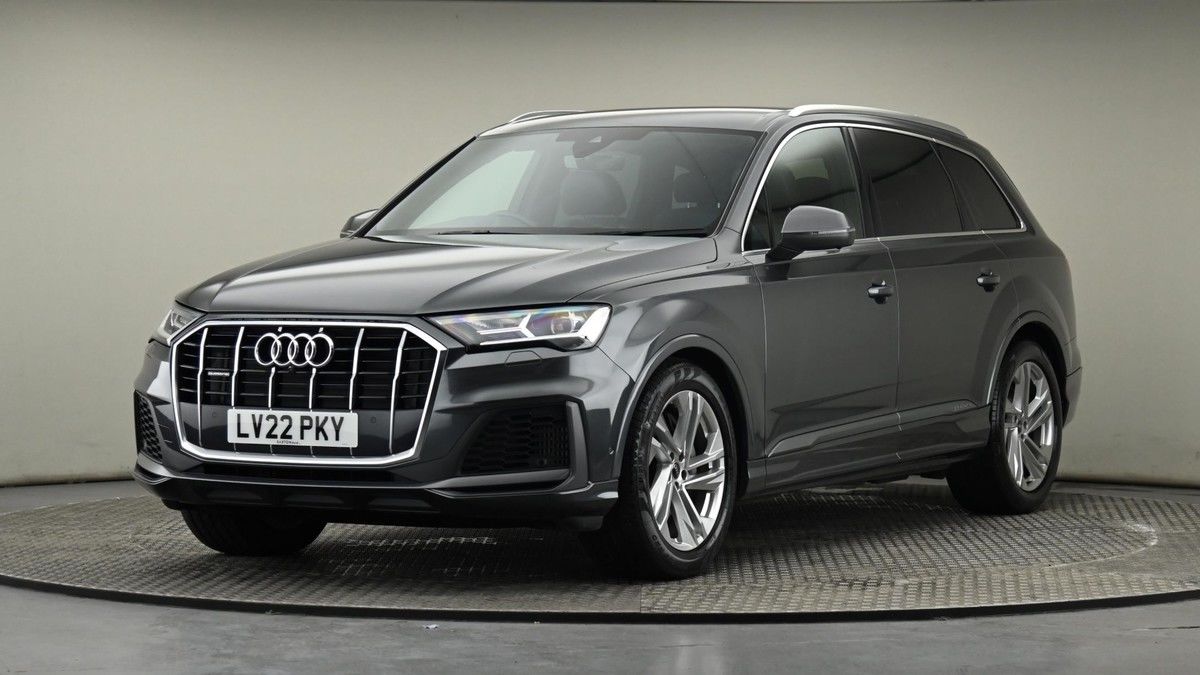 More views of Audi Q7