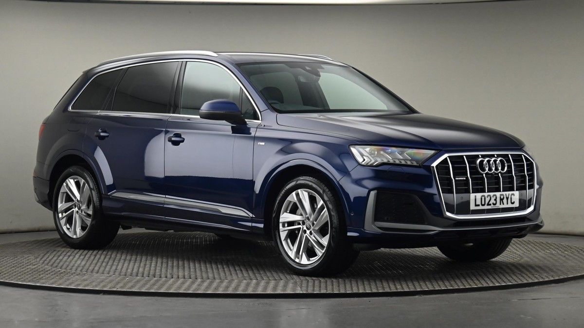 More views of Audi Q7