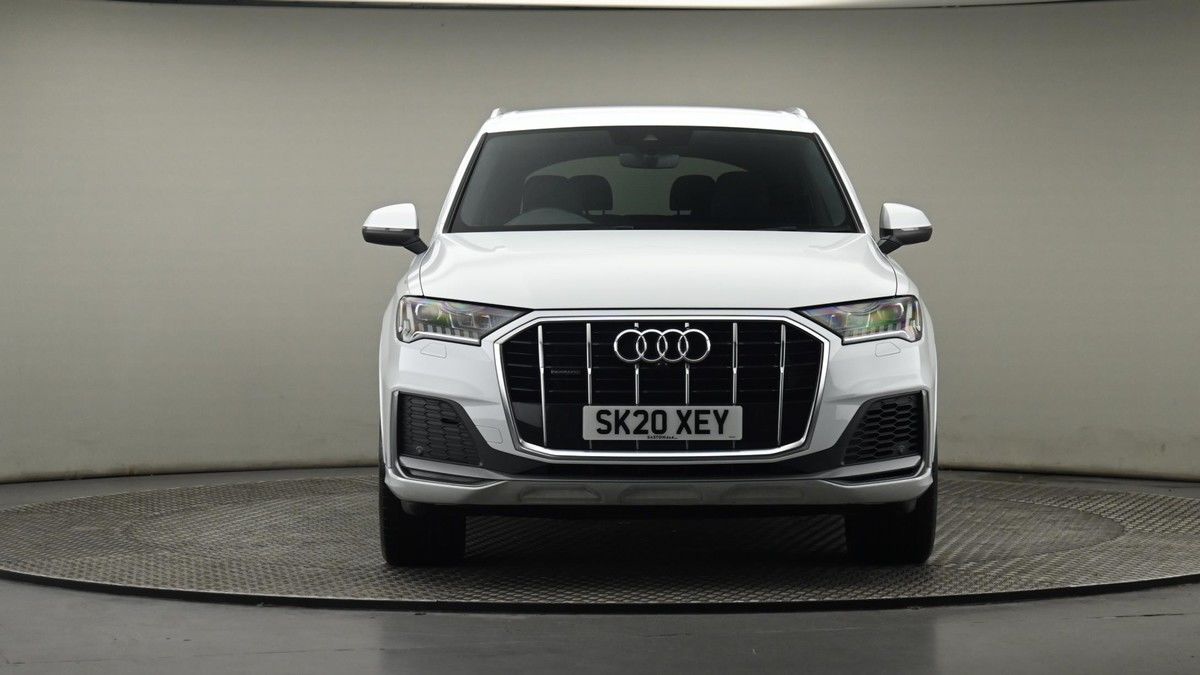 Audi Q7 Image 21