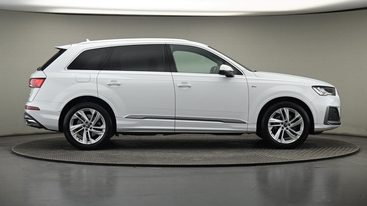 Audi Q7 Image 27