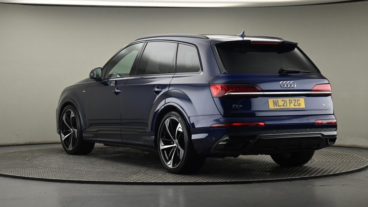 Audi Q7 Image 24