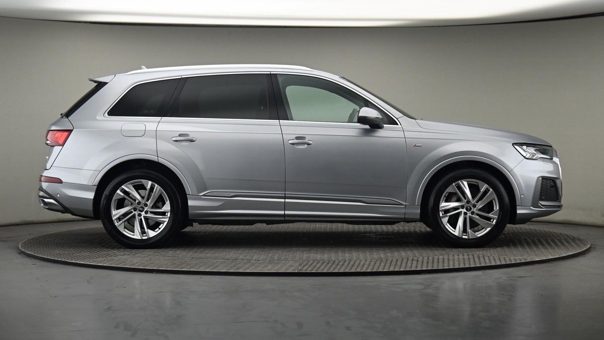 Audi Q7 Image 27