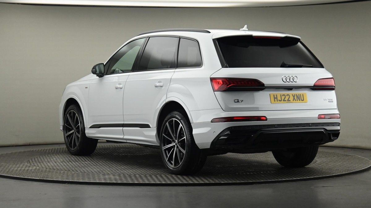 Audi Q7 Image 24