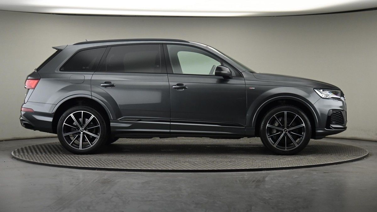 Audi Q7 Image 27