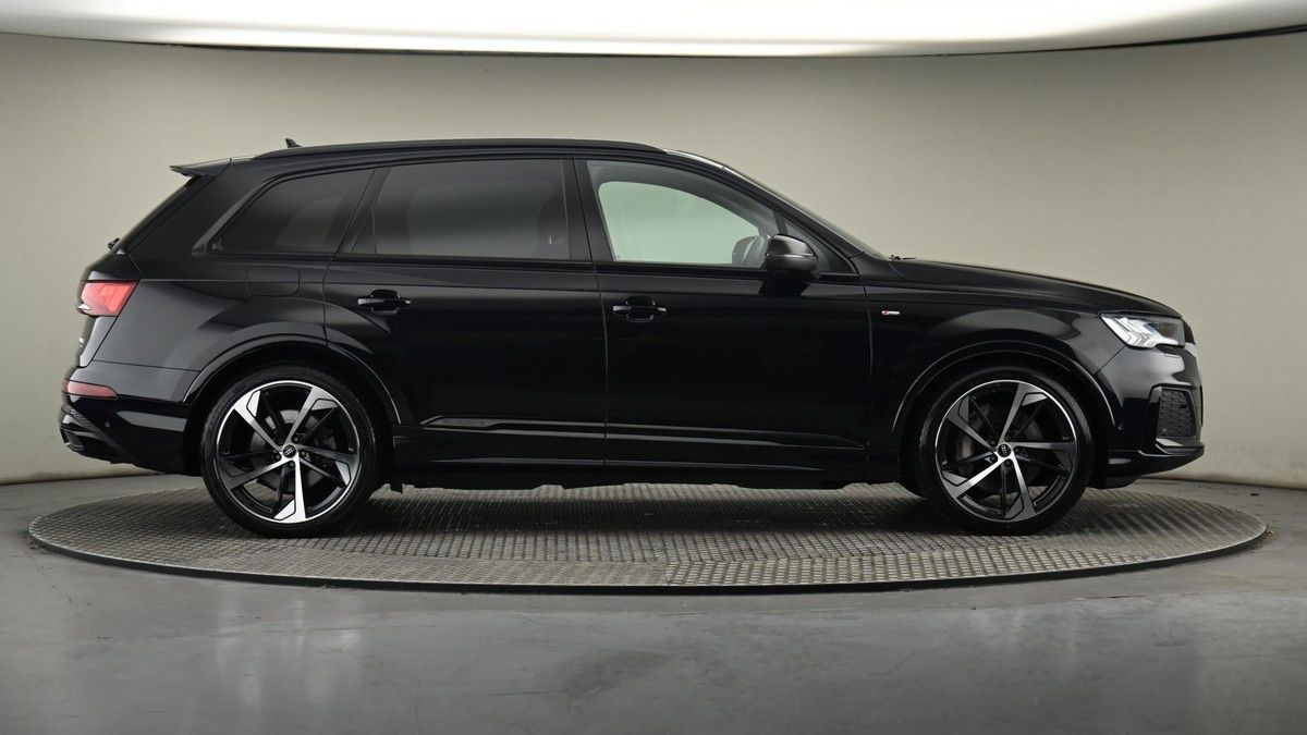 Audi Q7 Image 27