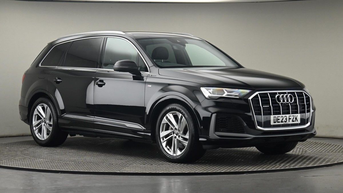 More views of Audi Q7