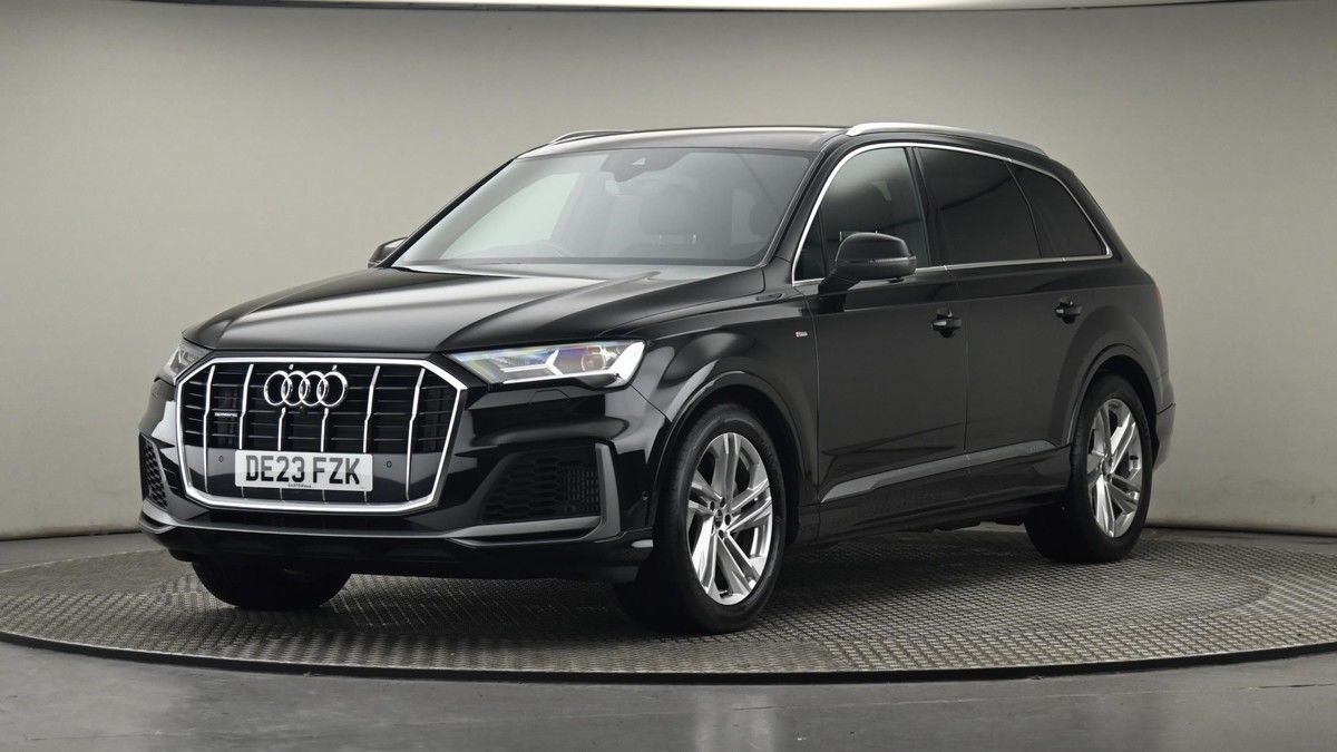 More views of Audi Q7