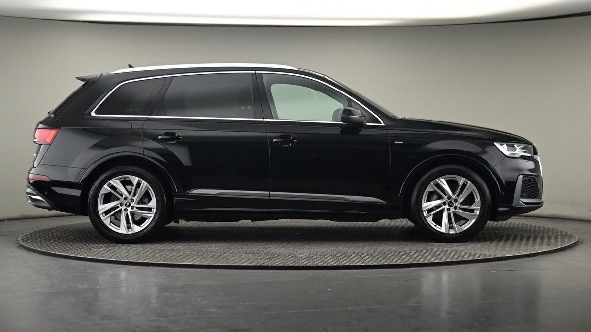 Audi Q7 Image 27