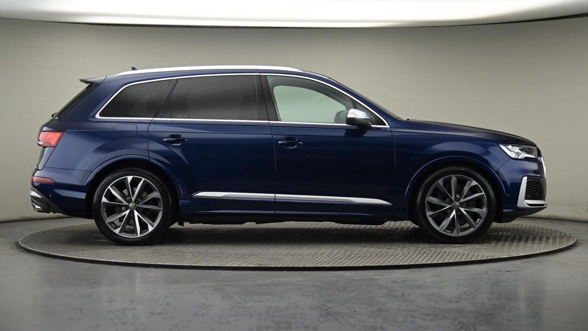 Audi SQ7 Image 27