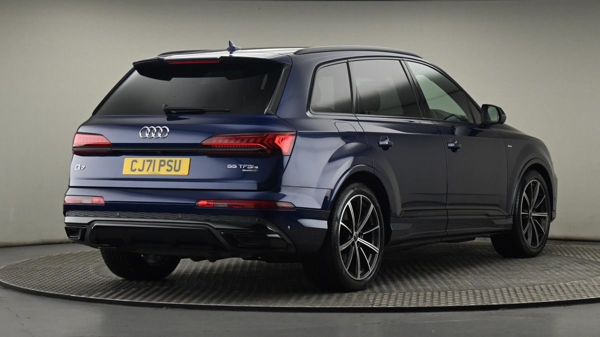 Audi Q7 Image 26