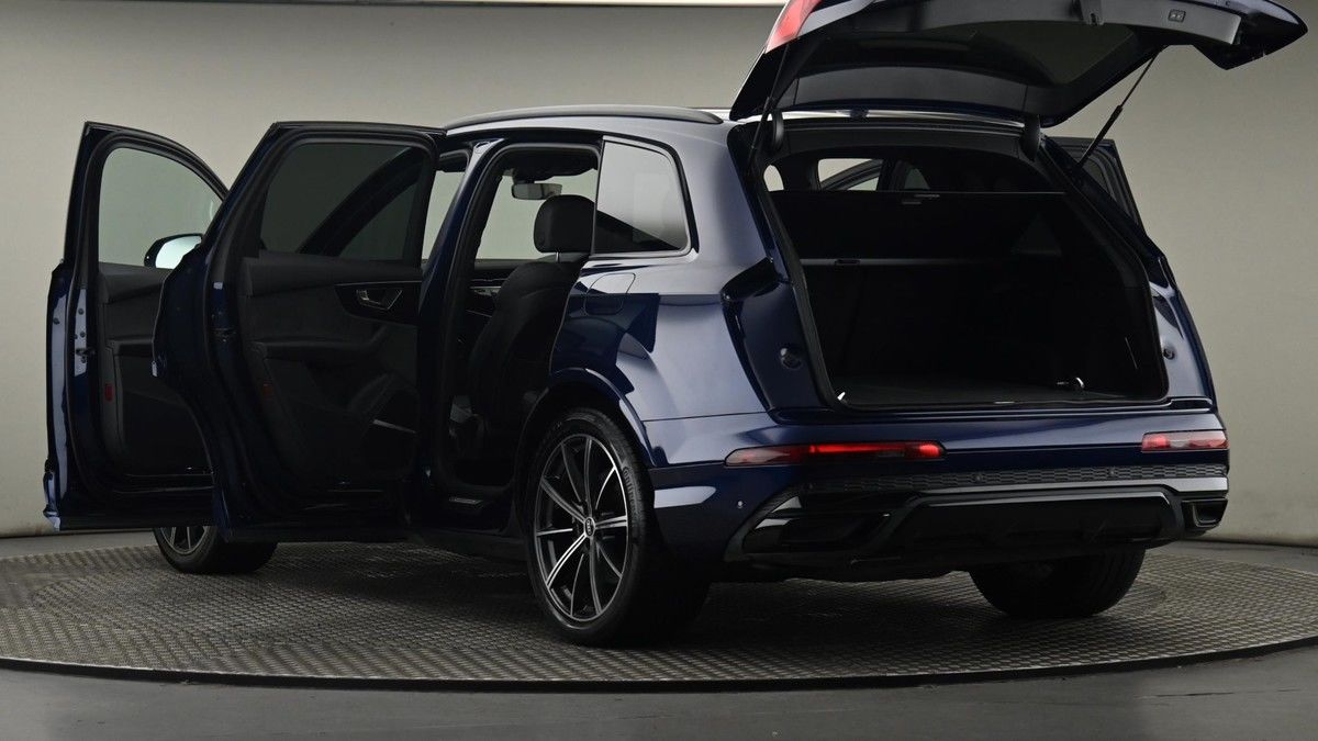 Audi Q7 Image 29