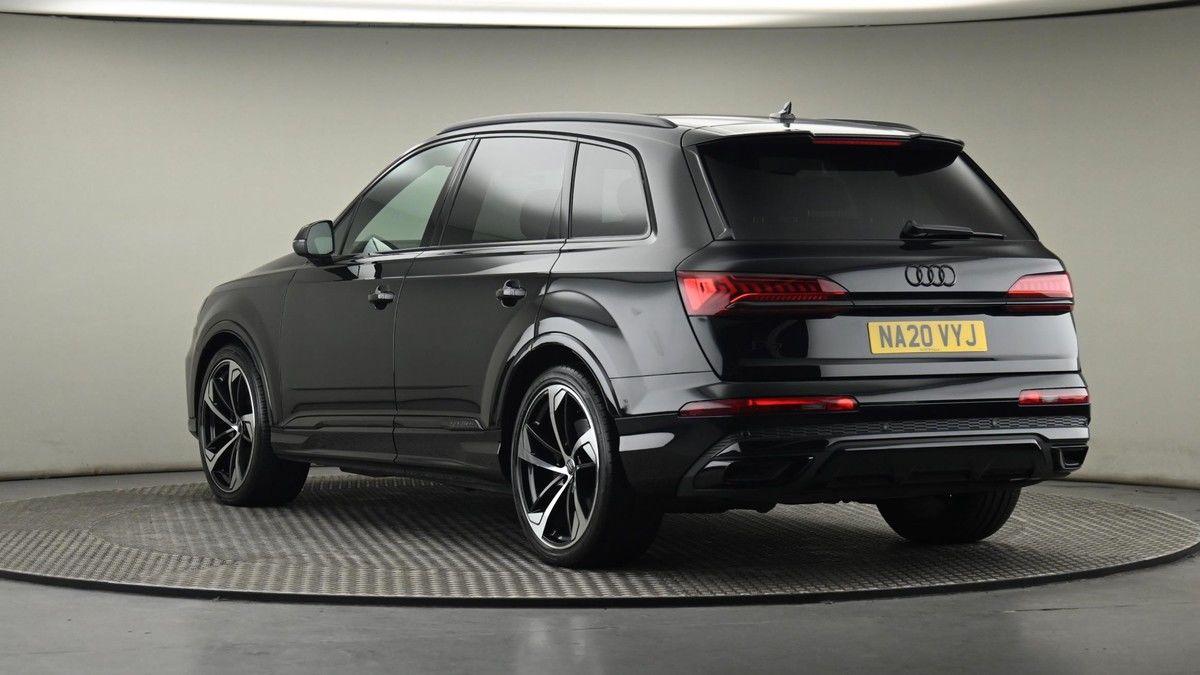 Audi Q7 Image 24