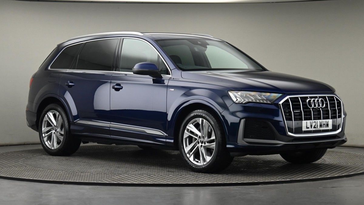 More views of Audi Q7