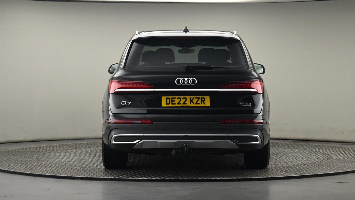 More views of Audi Q7