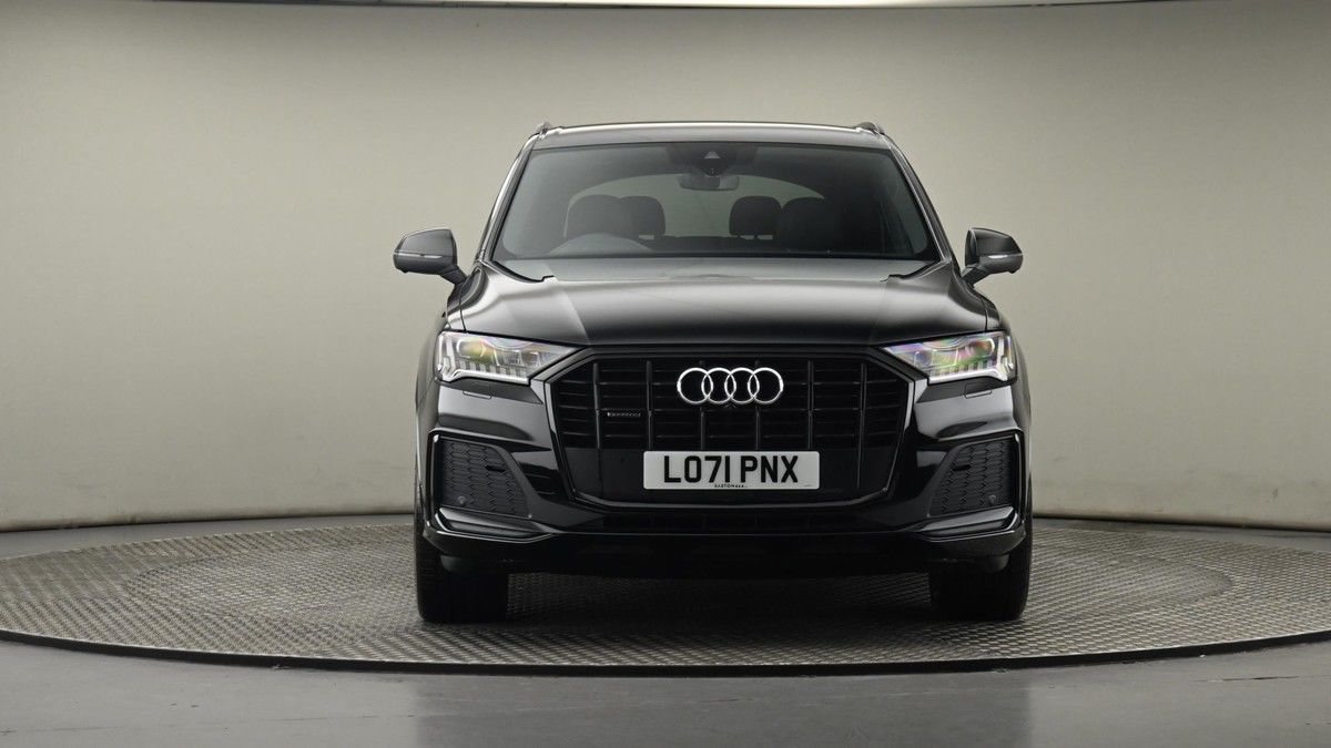 More views of Audi Q7