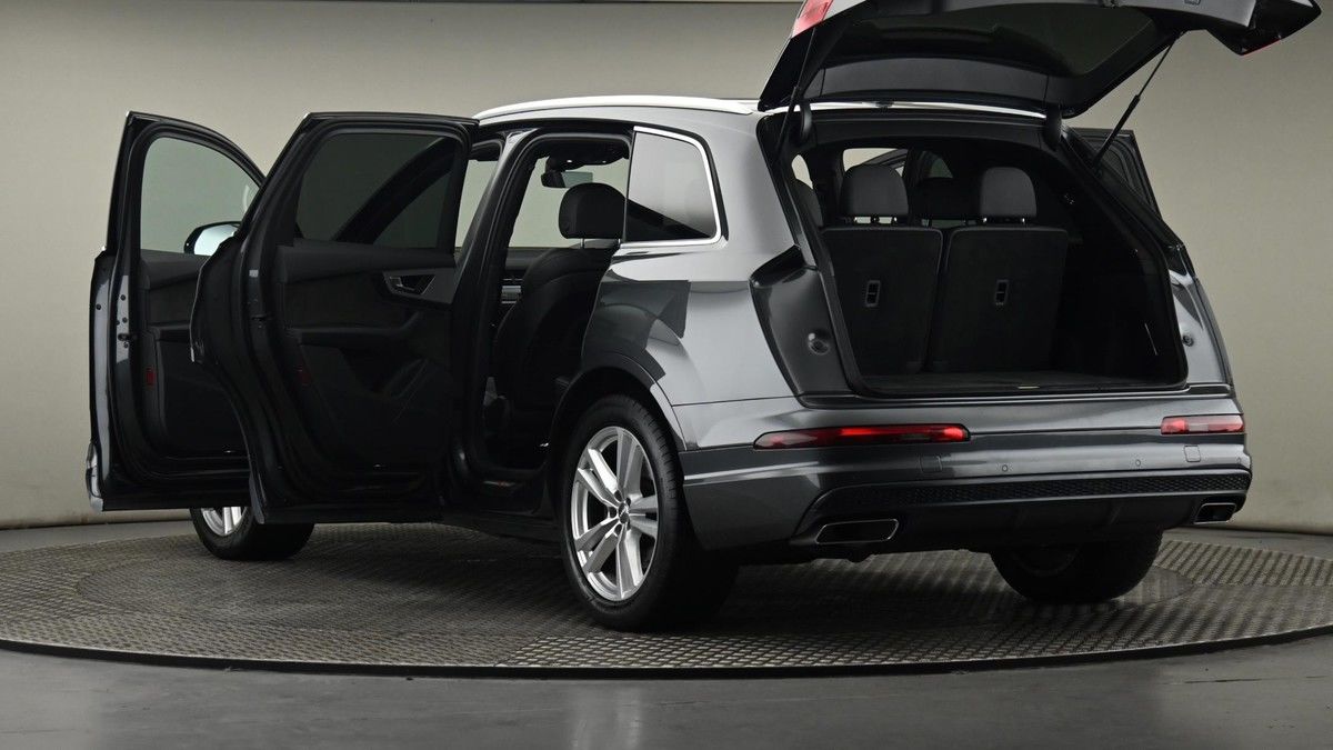 Audi Q7 Image 29