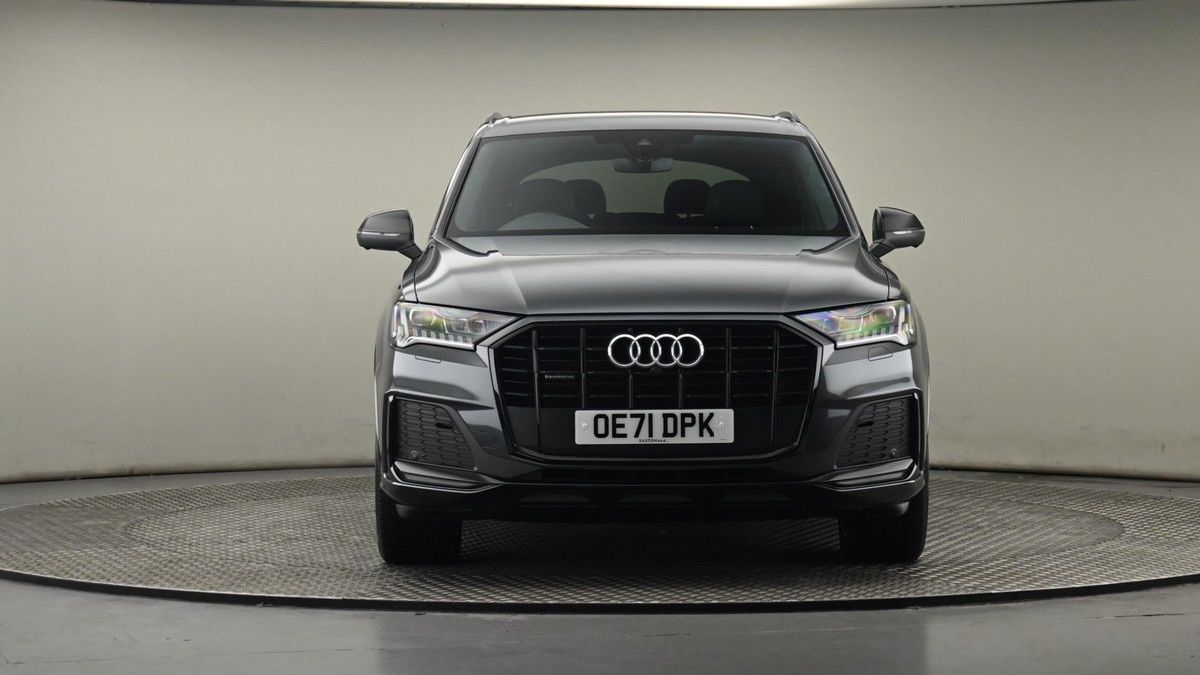 Audi Q7 Image 21