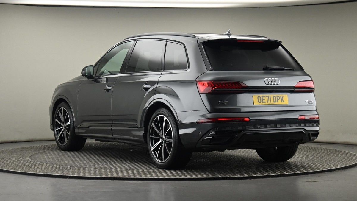 Audi Q7 Image 24