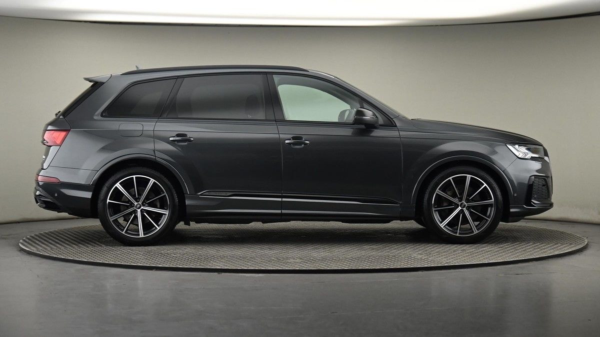 Audi Q7 Image 27