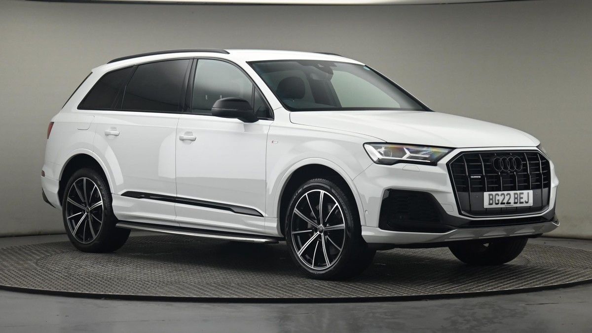 More views of Audi Q7